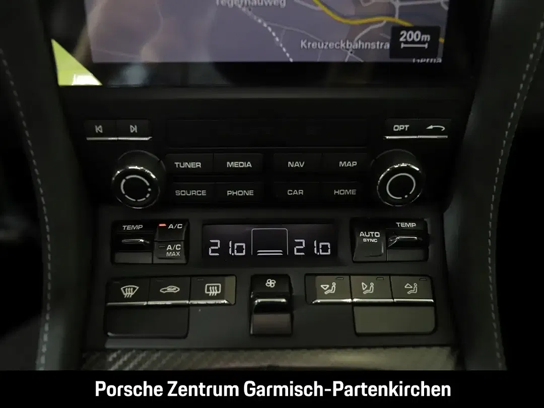 Porsche 718 Spyder RS - Thumbnail 28