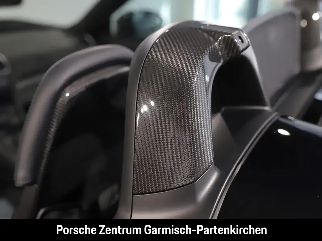 Porsche 718 Spyder RS - foto 32