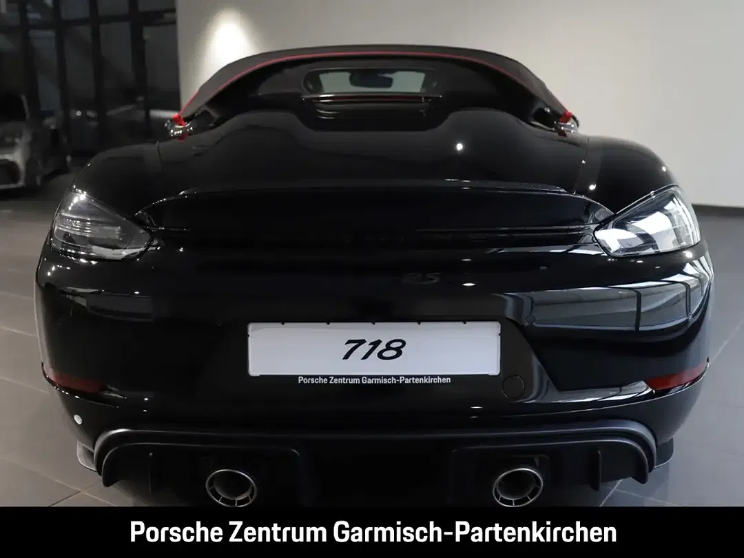 Porsche 718 Spyder RS - Thumbnail 6