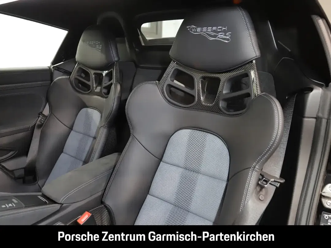 Porsche 718 Spyder RS - Thumbnail 9