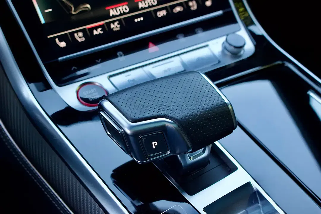 Audi RS Q8 TFSI quattro - Thumbnail 16