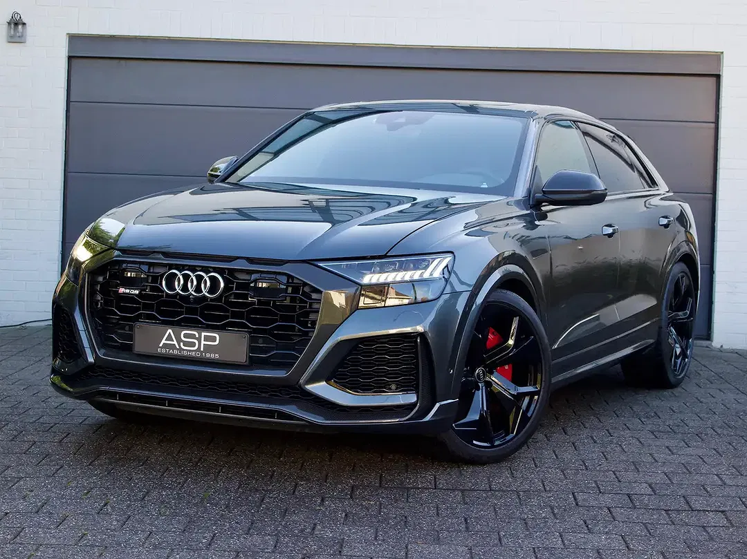 Audi RS Q8 TFSI quattro - Thumbnail 3