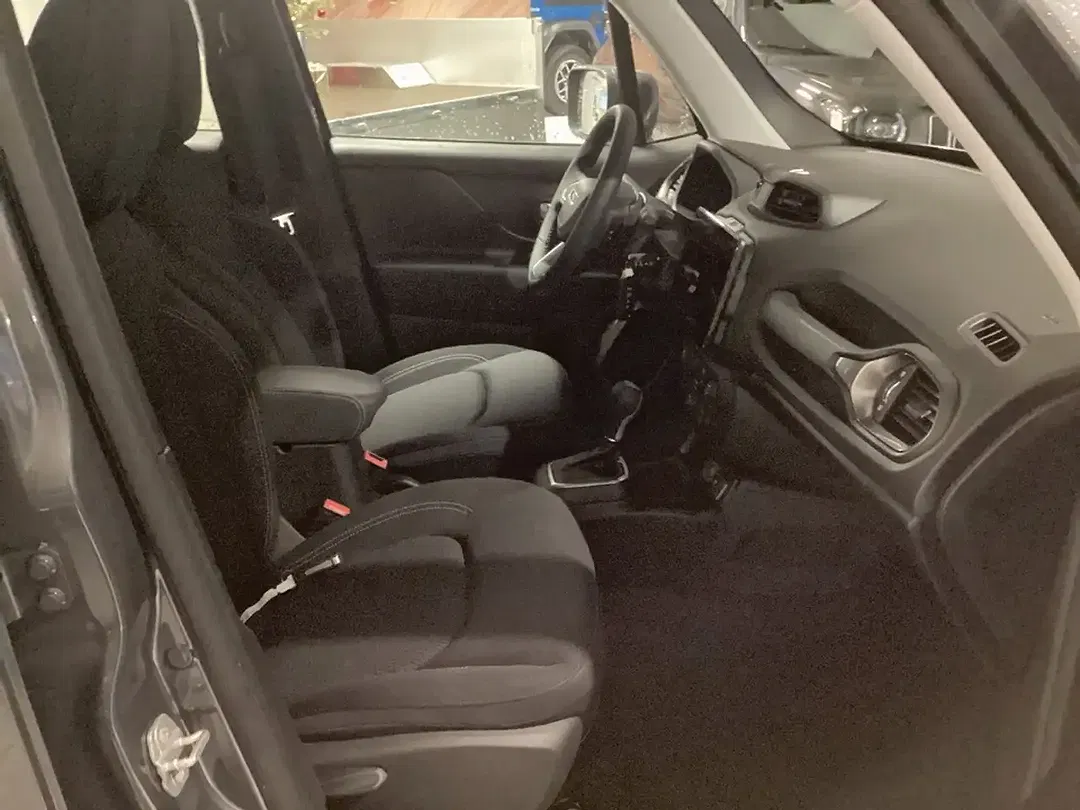 Jeep Renegade e-Hybrid - Thumbnail 11