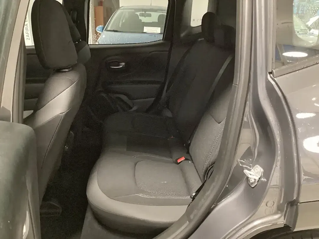 Jeep Renegade e-Hybrid - Thumbnail 13