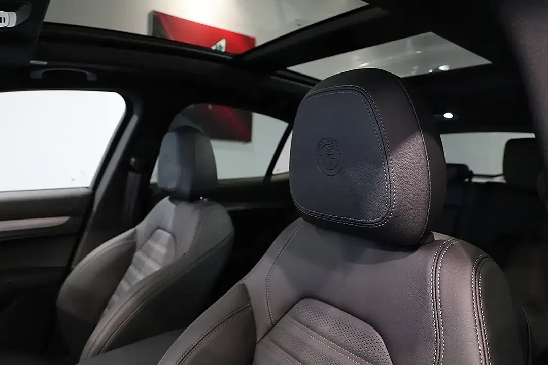 Alfa Romeo Stelvio 2.2 16V Q4 Veloce - Thumbnail 11
