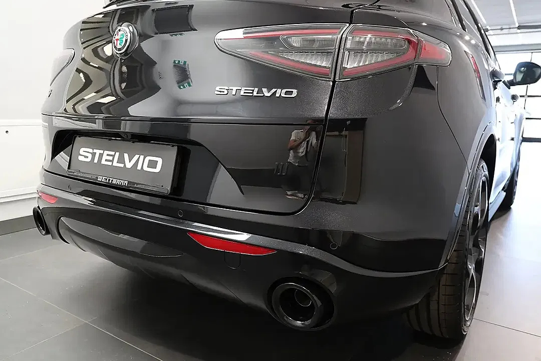 Alfa Romeo Stelvio 2.2 16V Q4 Veloce - Thumbnail 8