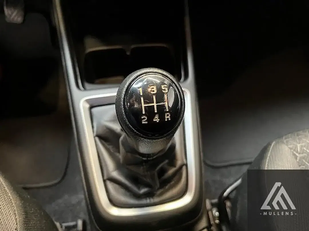 Suzuki Swift MHEV - Thumbnail 13