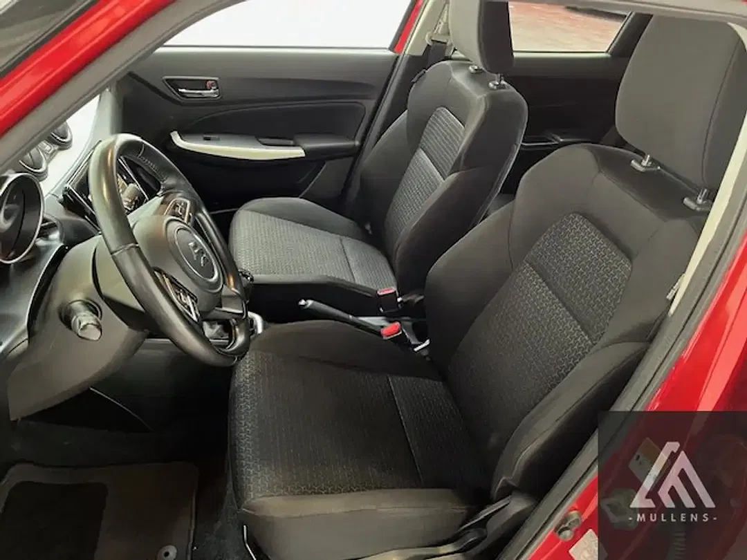 Suzuki Swift MHEV - Thumbnail 8