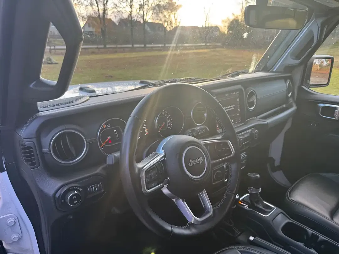 Jeep Wrangler 3.6 4x4 Unlimited Sahara - Thumbnail 12