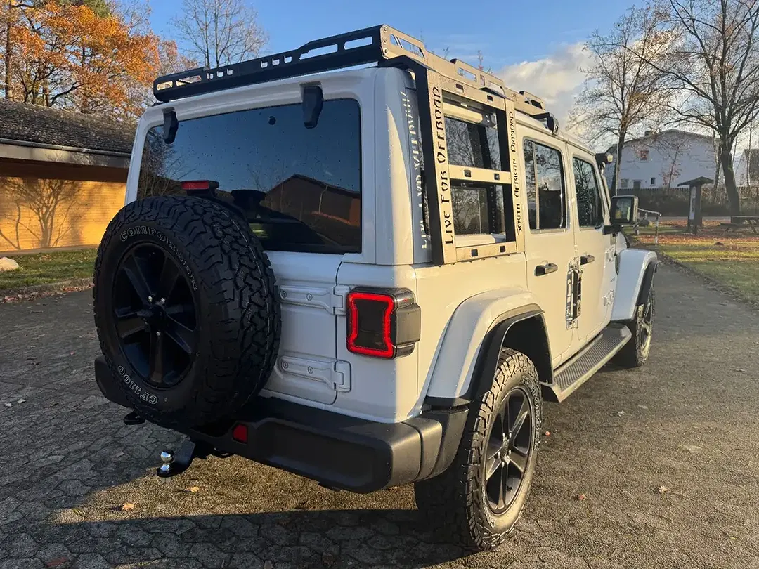 Jeep Wrangler 3.6 4x4 Unlimited Sahara - Thumbnail 8