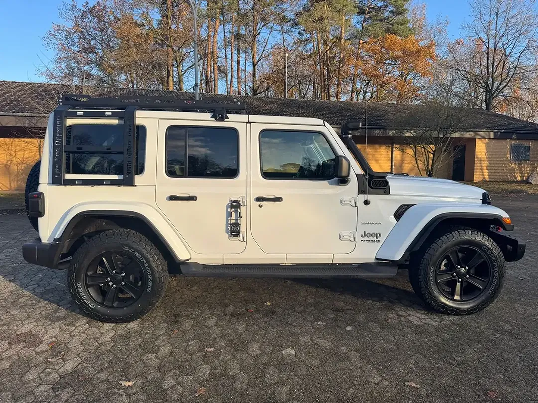 Jeep Wrangler 3.6 4x4 Unlimited Sahara - Thumbnail 9