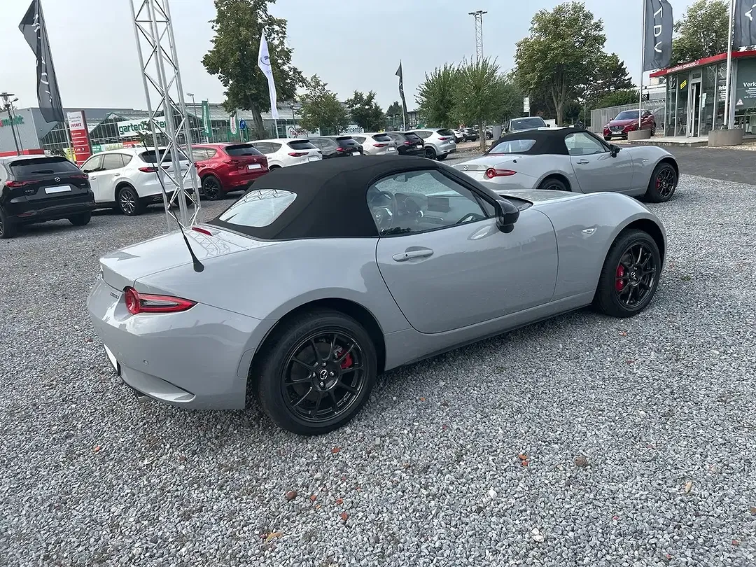 Mazda MX-5 Homura - Thumbnail 4