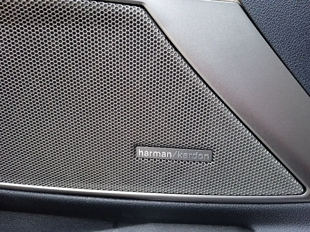 BMW 330 xDrive M Sport - Thumbnail 15