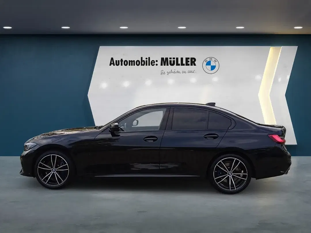 BMW 330 xDrive M Sport - Thumbnail 6
