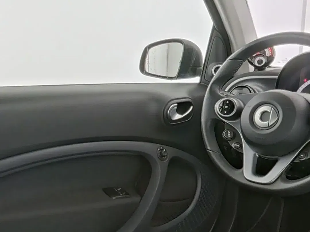 smart forTwo - Thumbnail 8