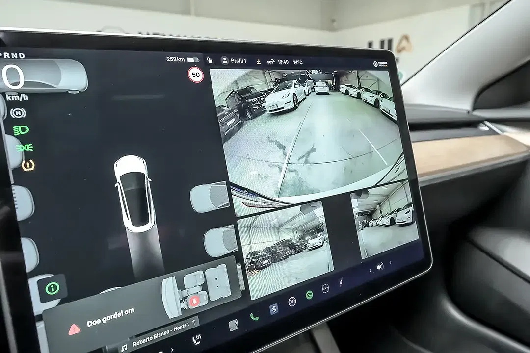 Tesla Model 3 60 kWh Standard Range Plus - Thumbnail 12