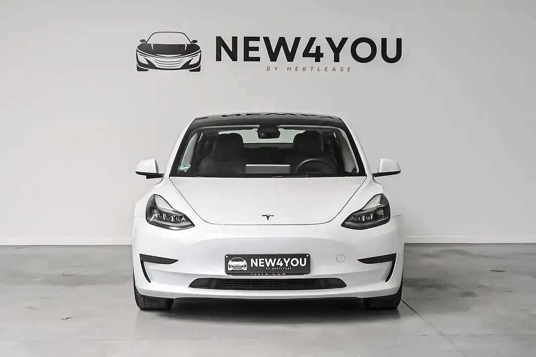 Tesla Model 3 60 kWh Standard Range Plus - Thumbnail 3