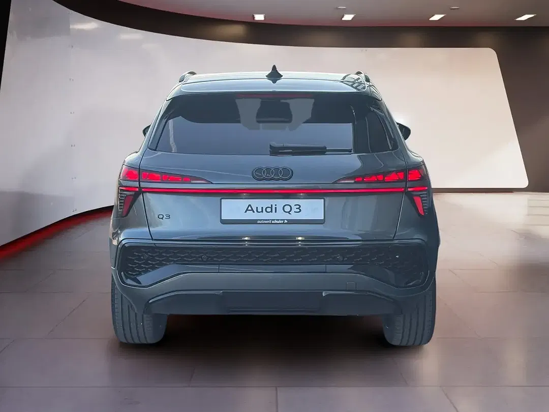 Audi Q3 1.5 TFSI S line - Thumbnail 4