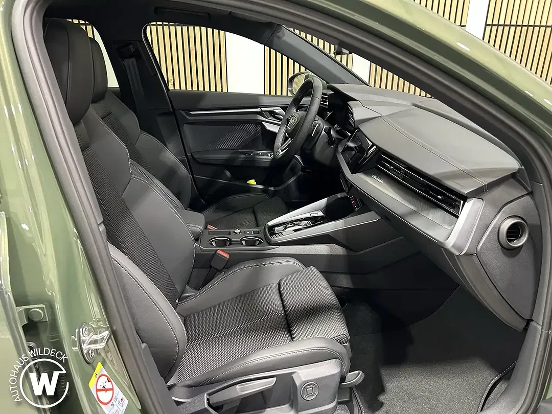 Audi A3 Matrix LED Sportback S line - Thumbnail 36