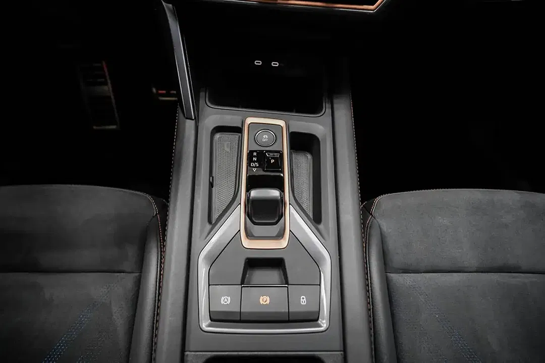 CUPRA Leon 2.0 TSI DSG 4x4 VZ - Thumbnail 12