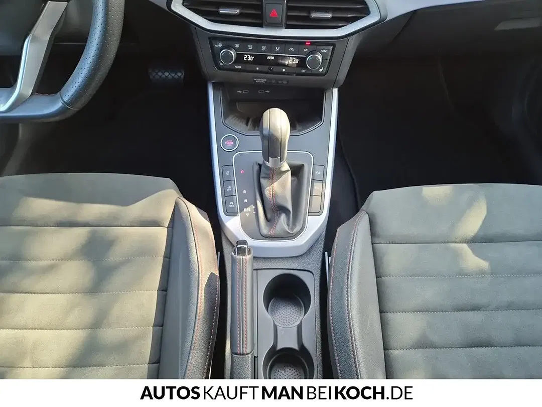 SEAT Arona 1.5 TSI DSG FR - Thumbnail 9