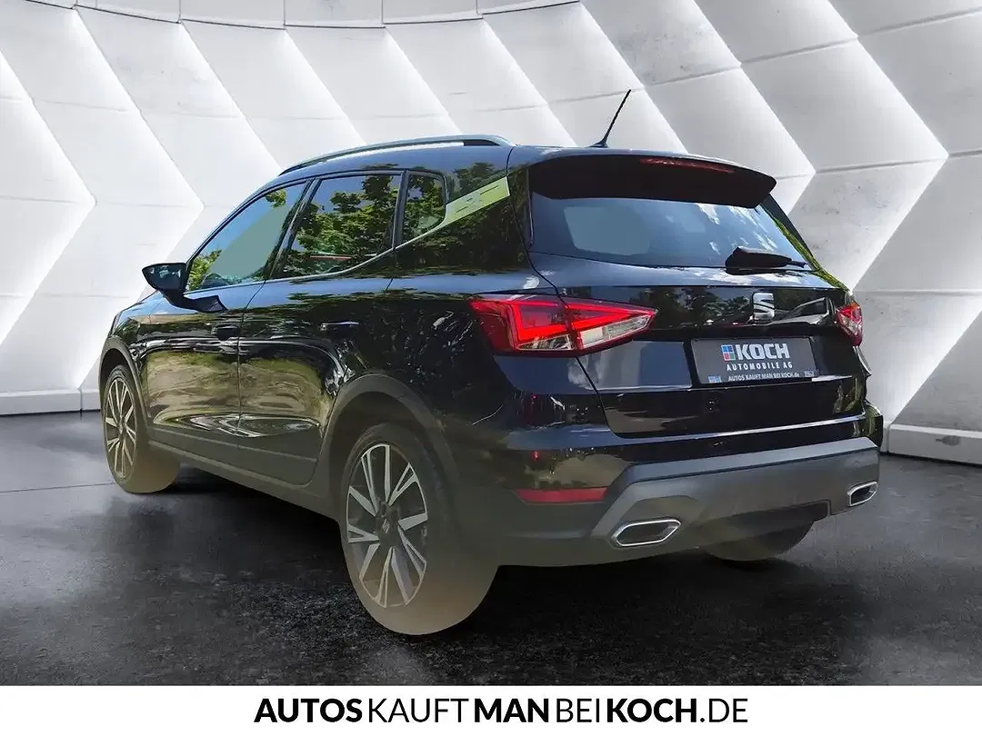 SEAT Arona 1.5 TSI DSG FR - Thumbnail 2