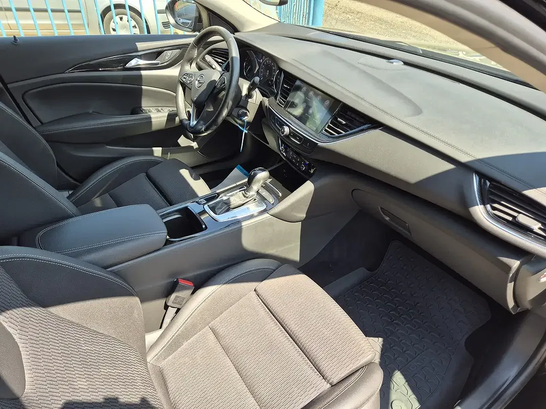 Opel Insignia Innovation - foto 2