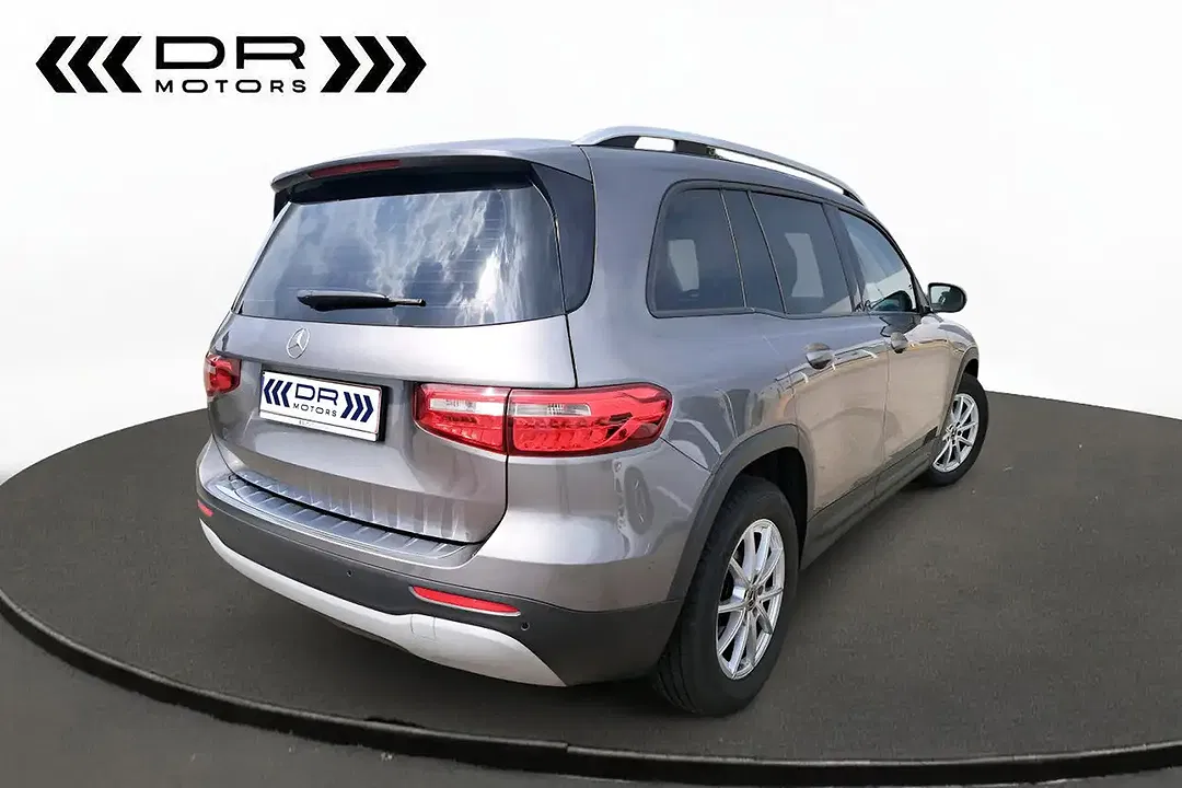 Mercedes-Benz GLB 200 - Thumbnail 3