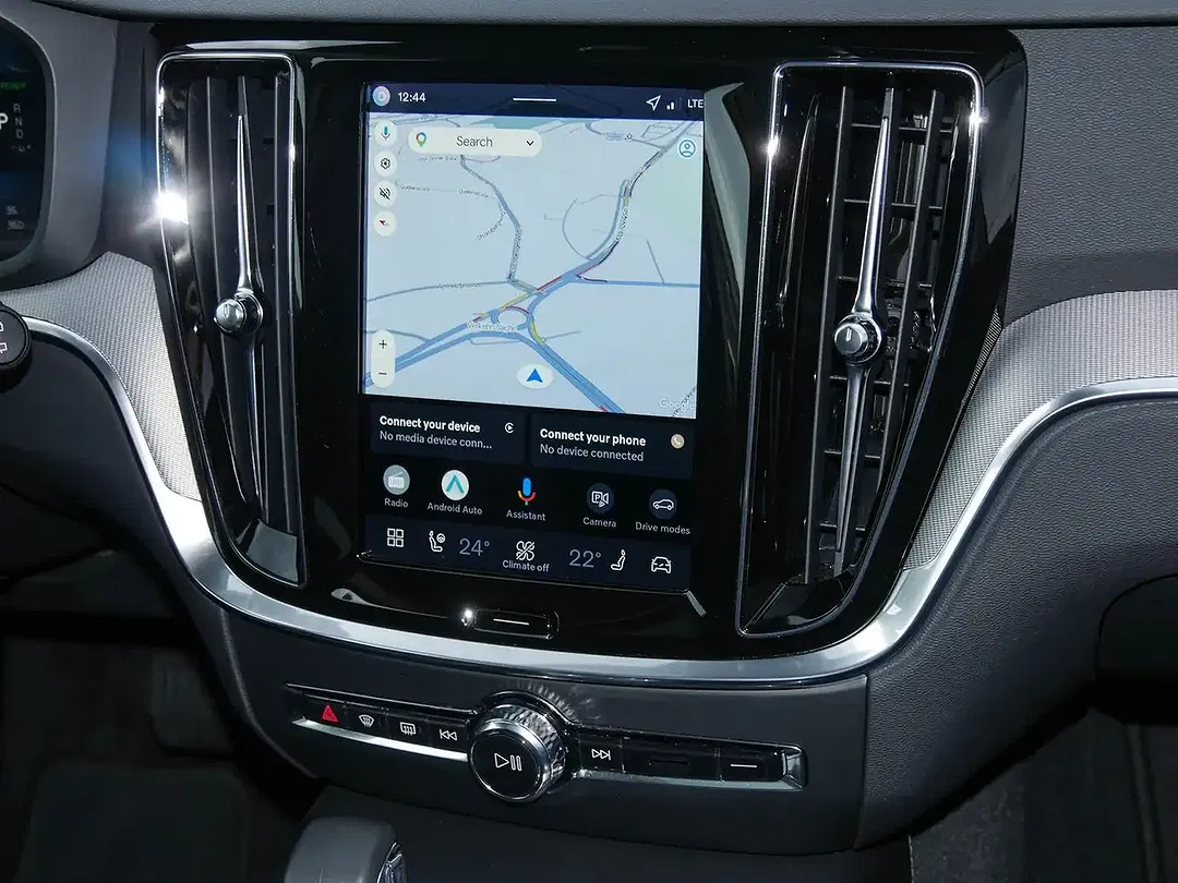 Volvo V60 T6 Plus Dark - Thumbnail 7