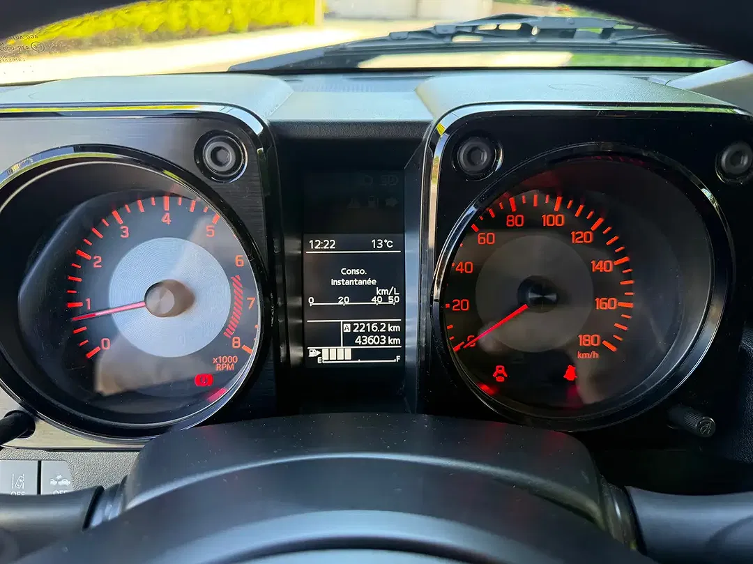 Suzuki Jimny 1.5 4x4 - Thumbnail 11