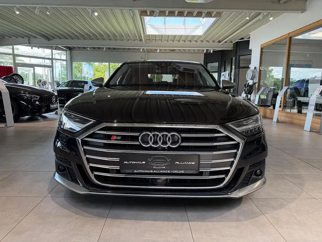 Audi S8 4.0 TFSI quattro - foto 2