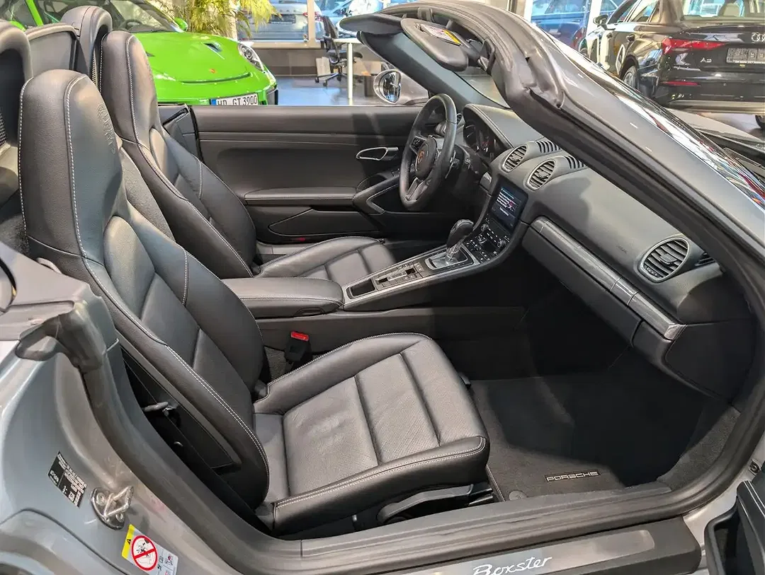 Porsche Boxster Style Edition - Thumbnail 11