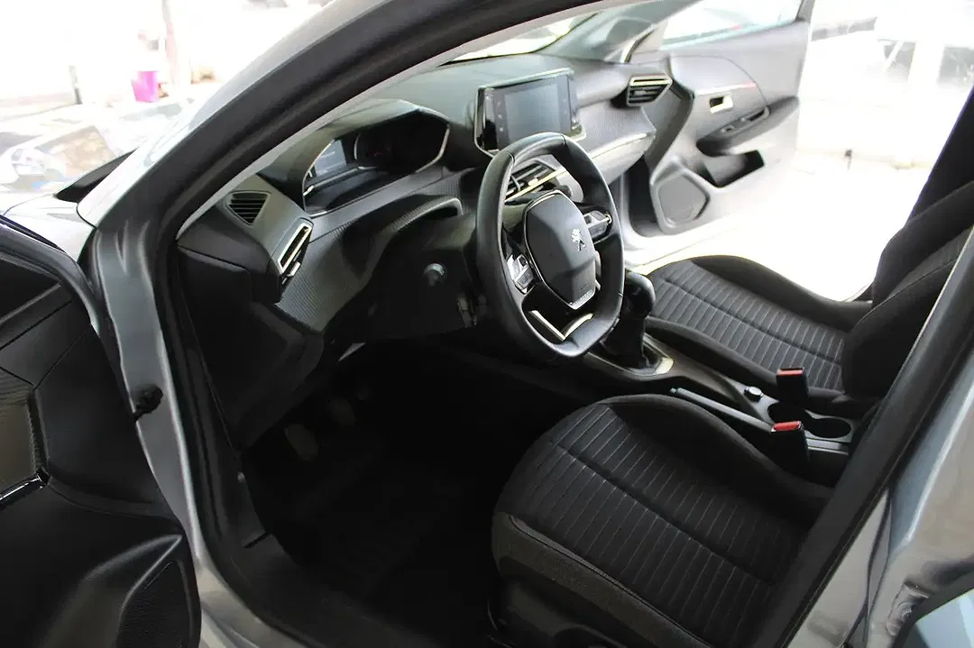 Peugeot 208 Active Pack - Thumbnail 8