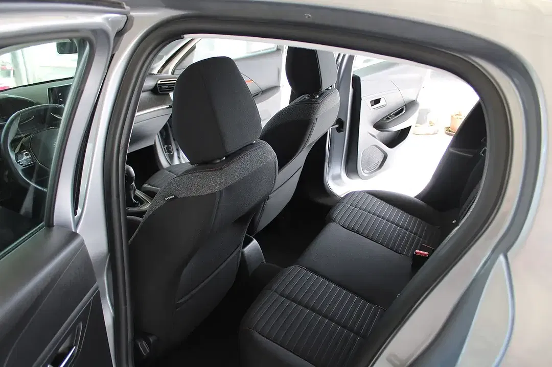 Peugeot 208 Active Pack - Thumbnail 9