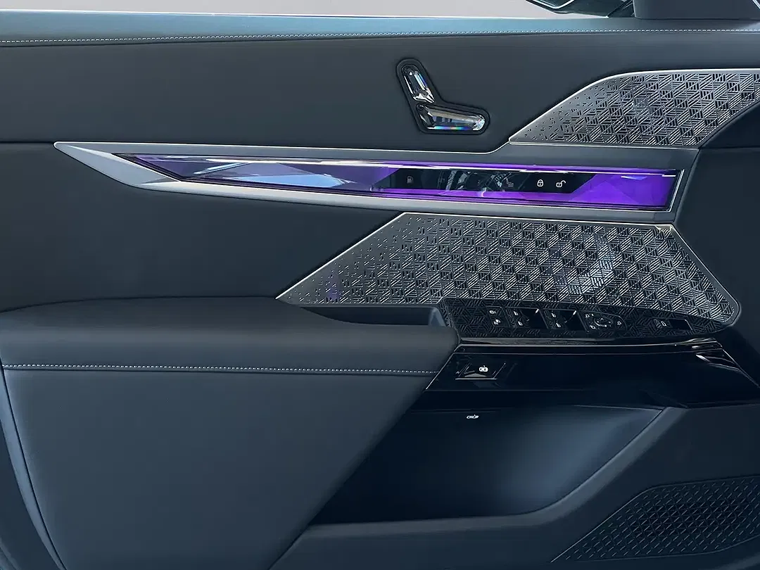 BMW 760 xDrive Executive - Thumbnail 14