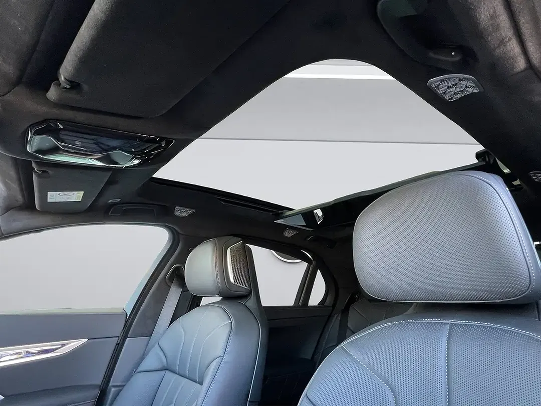 BMW 760 xDrive Executive - Thumbnail 15