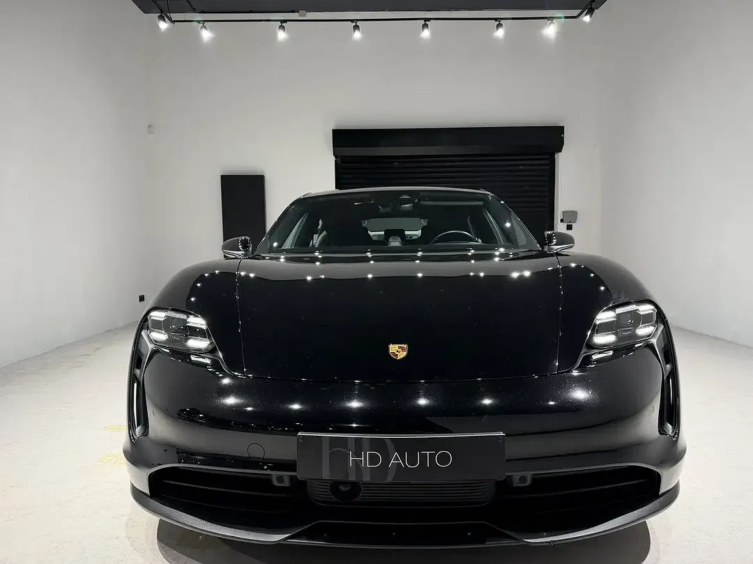 Porsche Taycan 4 Performance Sport Chrono - Thumbnail 4