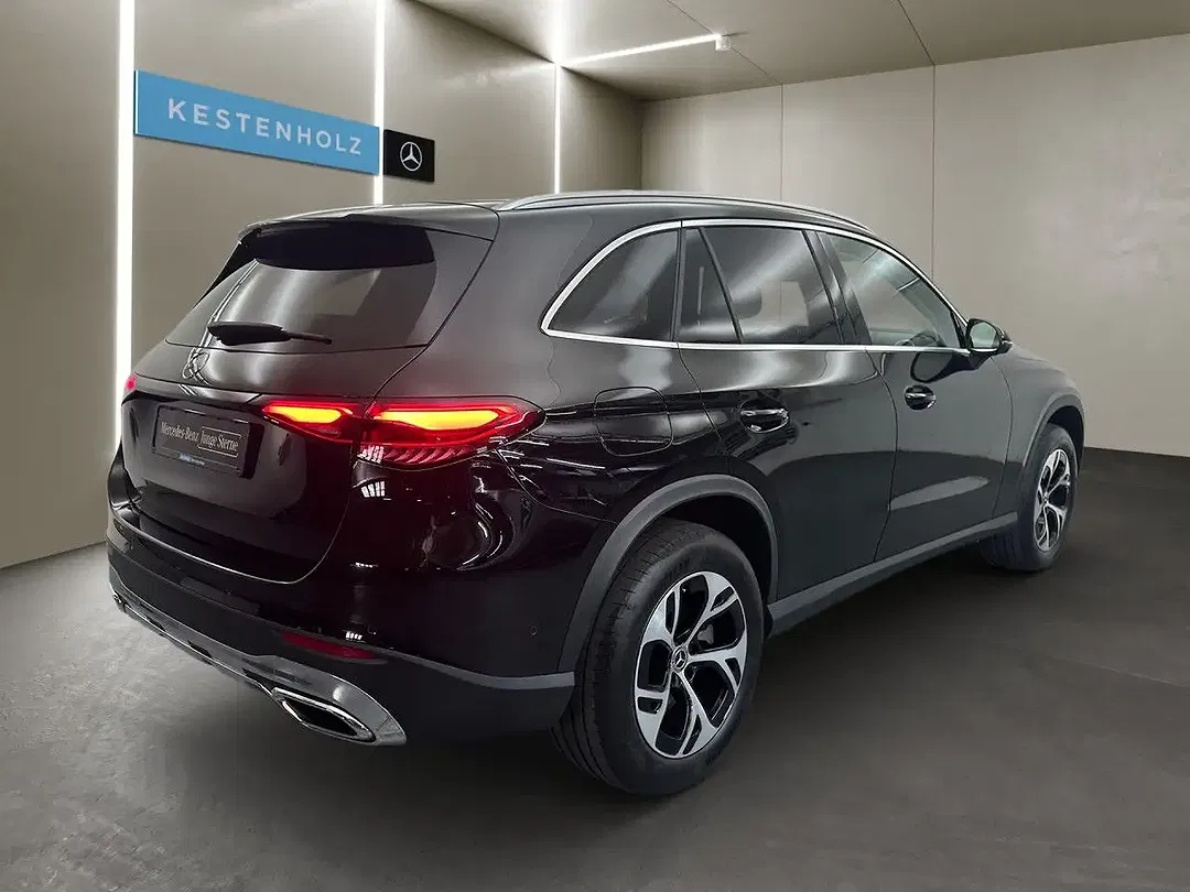 Mercedes-Benz GLC 300 4MATIC - Thumbnail 4