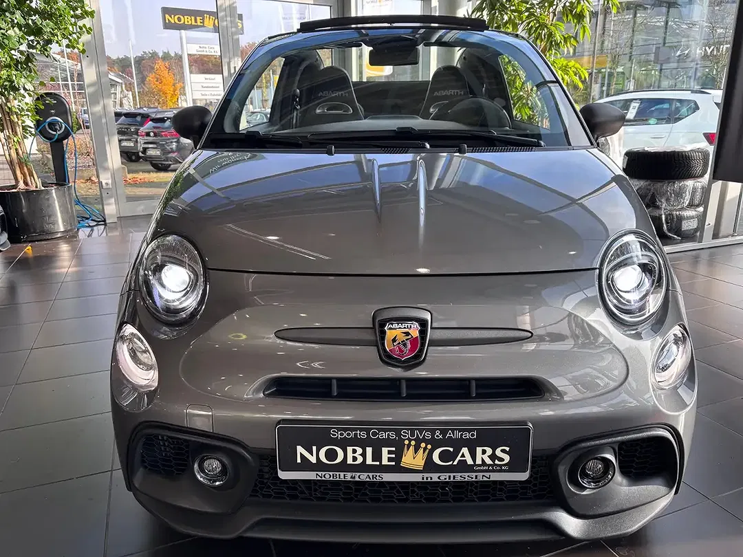 Abarth 695C - foto 2