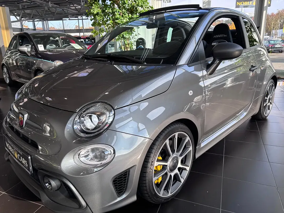 Abarth 695C - Thumbnail 3