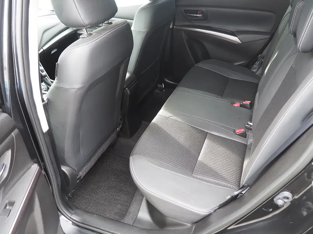 Suzuki S-Cross 1.5 GLX - Thumbnail 7