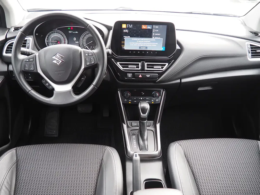 Suzuki S-Cross 1.5 GLX - Thumbnail 8