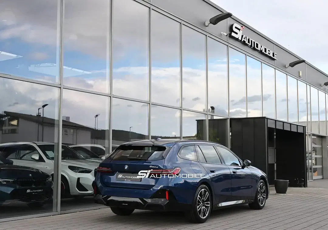 BMW 520 AUT Touring M Sport Pro - Thumbnail 5