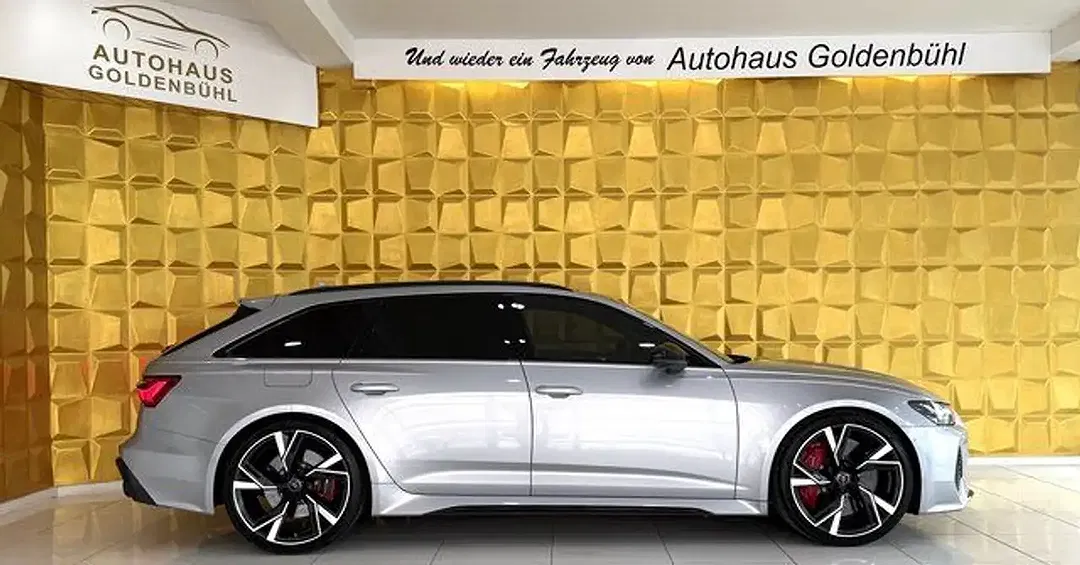 Audi RS6 4.0 TFSI quattro RS Avant - Thumbnail 5