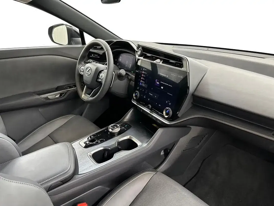 Lexus RZ 4x4 Executive Line - Thumbnail 11