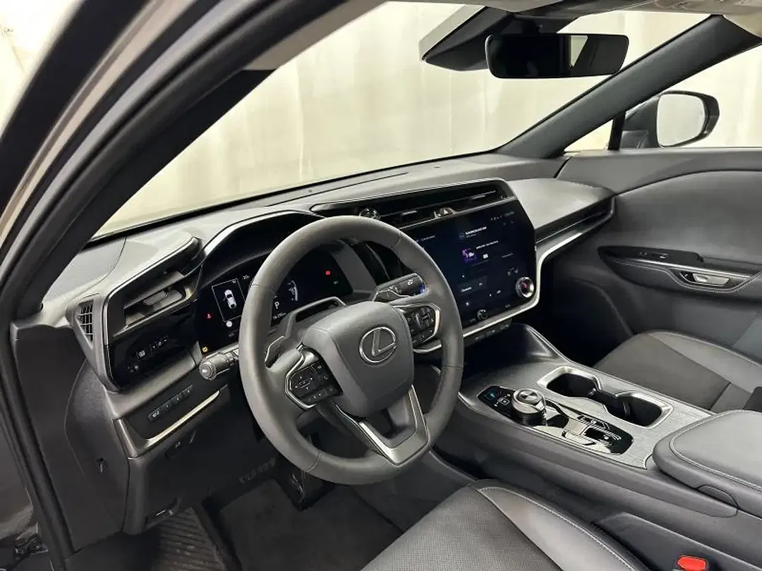 Lexus RZ 4x4 Executive Line - Thumbnail 12