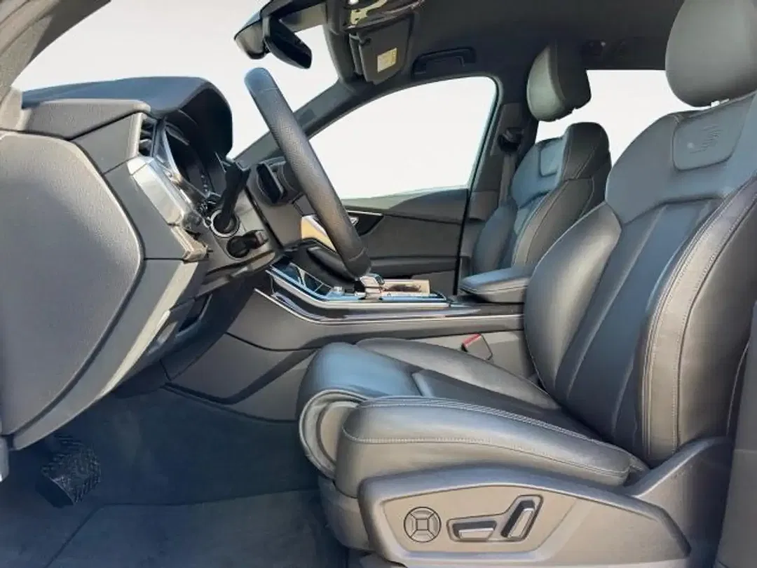 Audi Q7 55 TFSI e quattro S line - Thumbnail 11