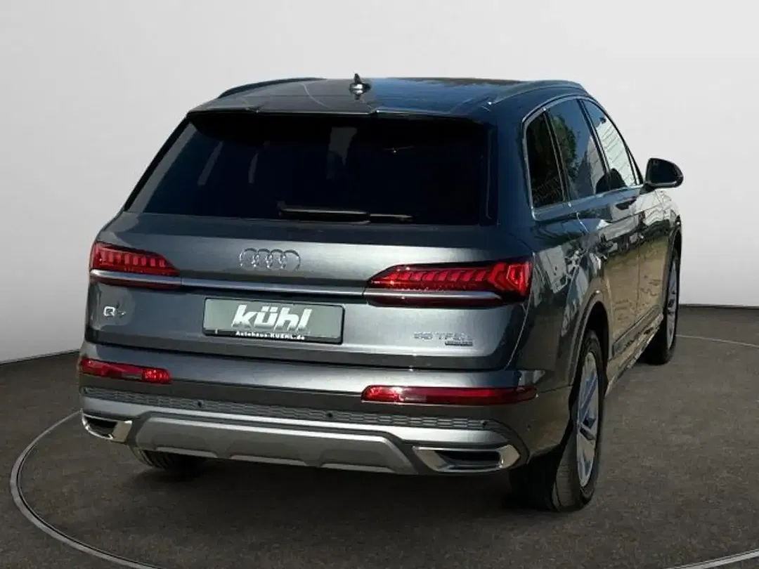 Audi Q7 55 TFSI e quattro S line - Thumbnail 6