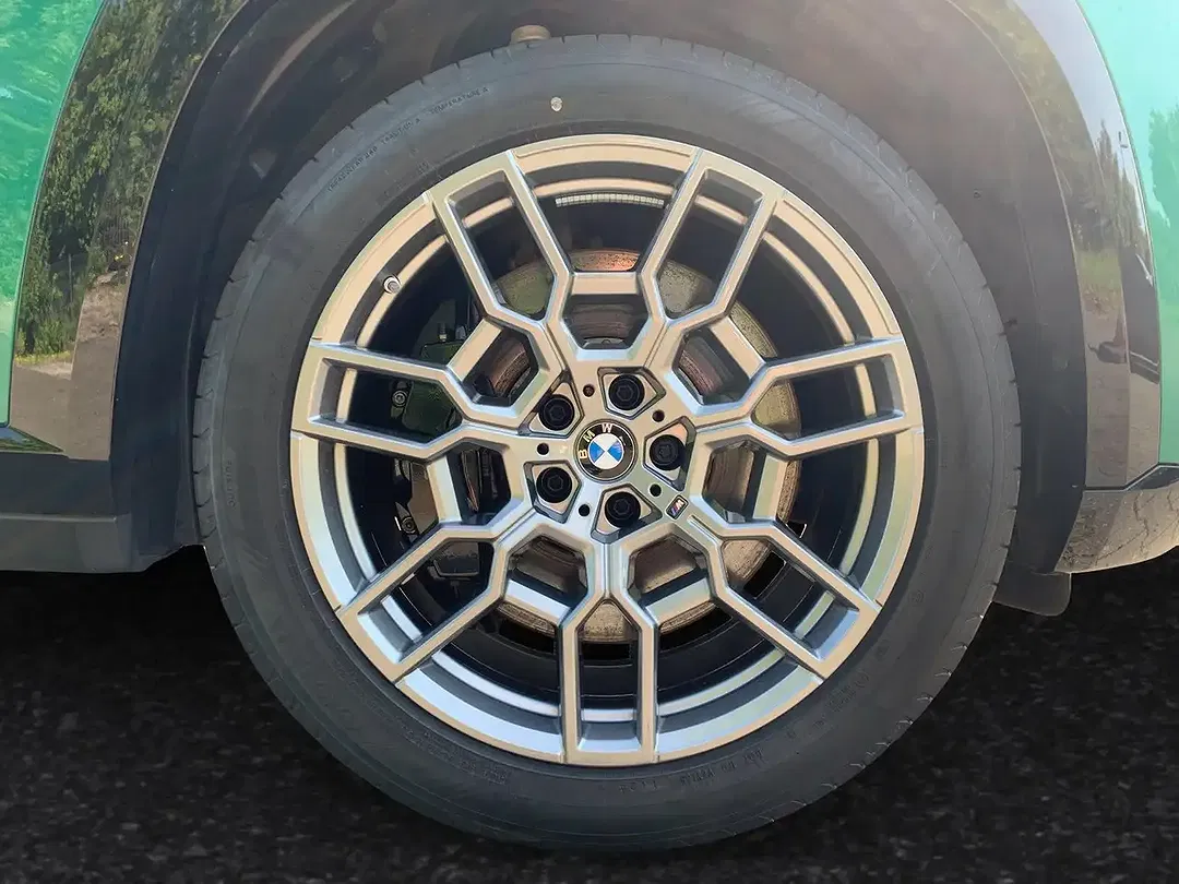 BMW XM - Thumbnail 3