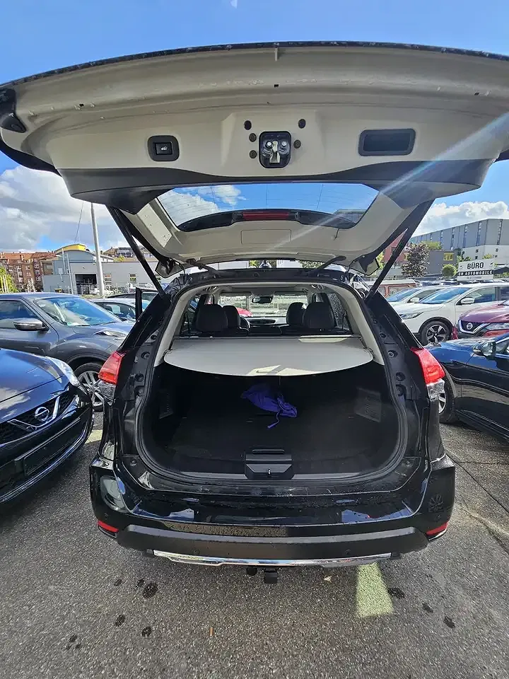 Nissan X-Trail Tekna - Thumbnail 11